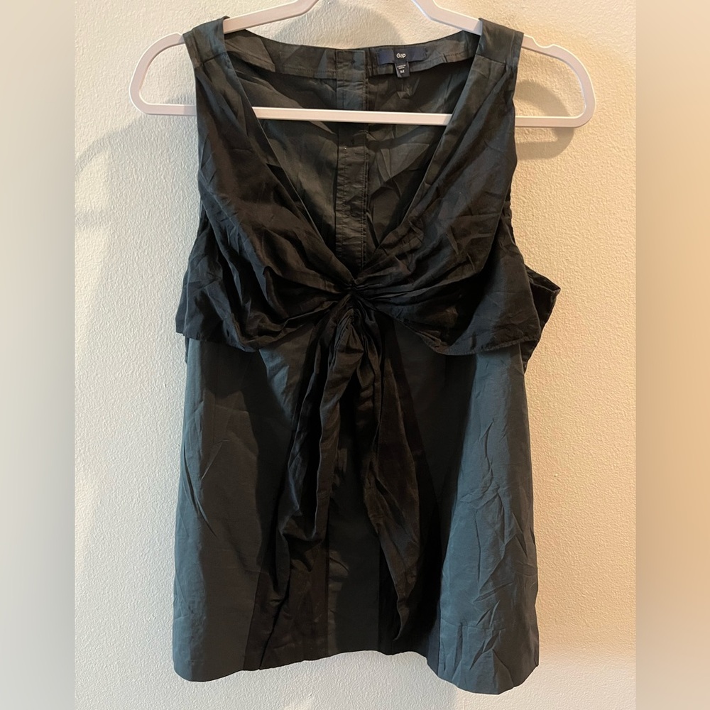 GAP - Black Tank Top with Large Bow - Size Medium sku#55